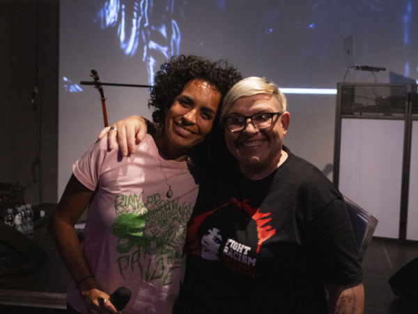 Abendmoderator:innen